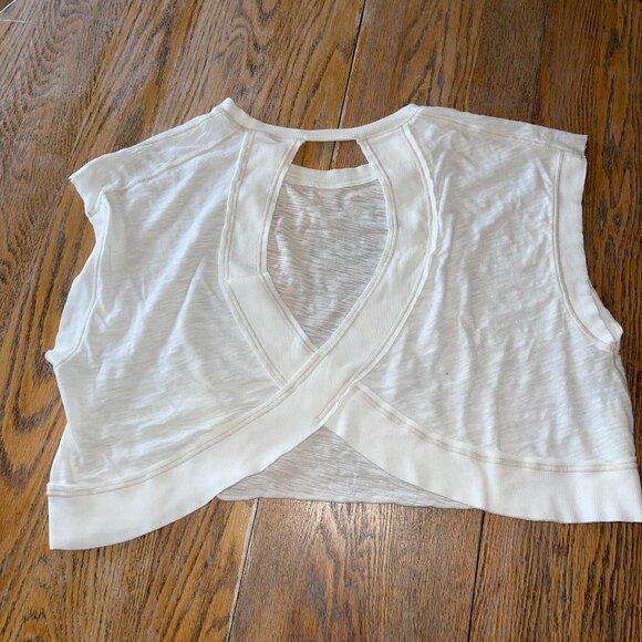 FP MOVEMENT white cut out back knit top S/P (pit to pit-24.5) - Picture 1 of 6